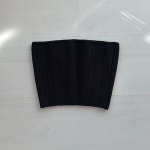 Aritzia Babaton Black Crop top